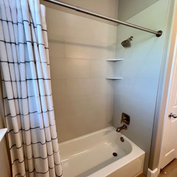 Morales-Brothers_Houston-Bathroom-Remodeling-26