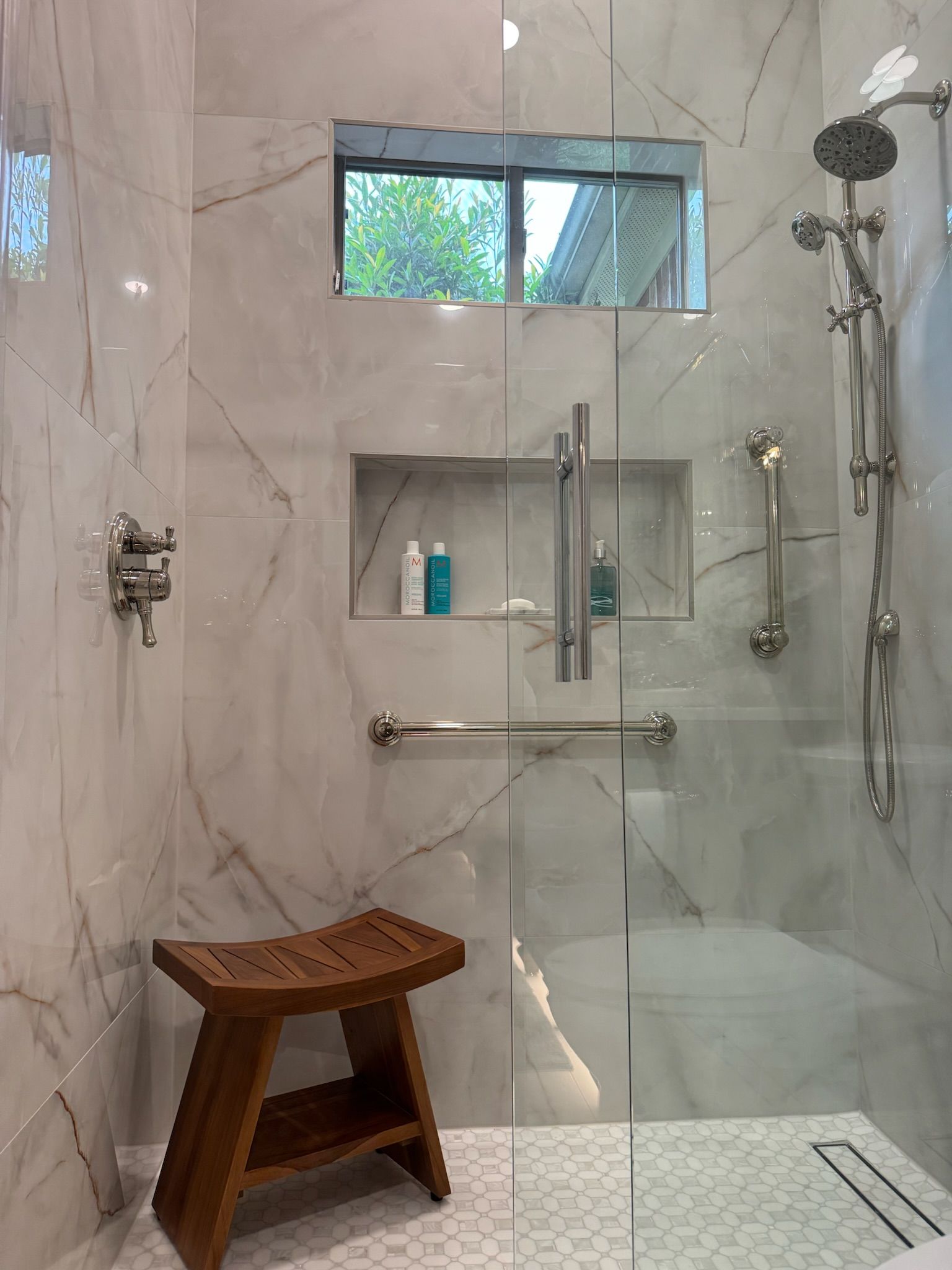 Morales-Brothers_afterguestsuiteshower