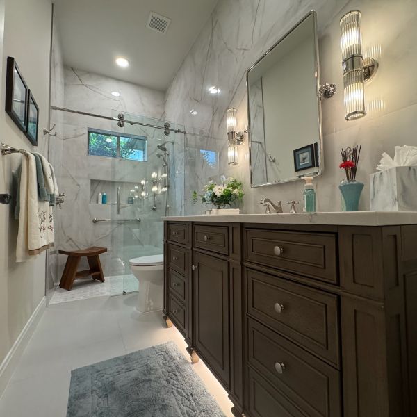 Morales-Brothers_afterguestsuitebathroom